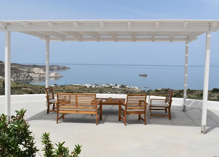 Majestic Blue - House With Garden! Mandrakia