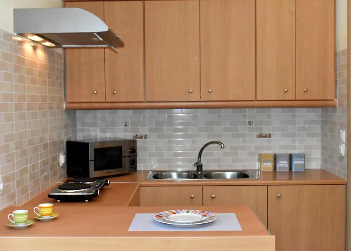 Majestic Blue - House With Garden! *