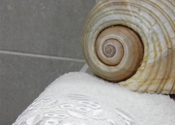 Majestic Blue - House With Garden! * Mandrakia