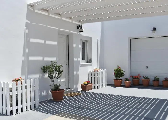 Feriehus Majestic Blue - House With Garden!