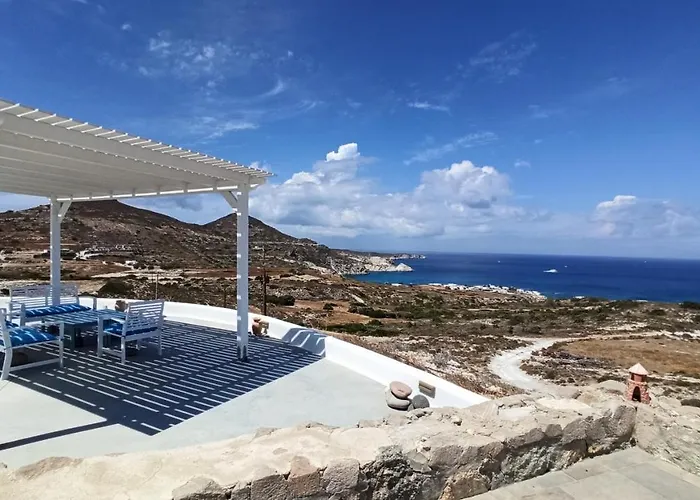 Majestic Blue - House With Garden! Feriehus Mandrakia