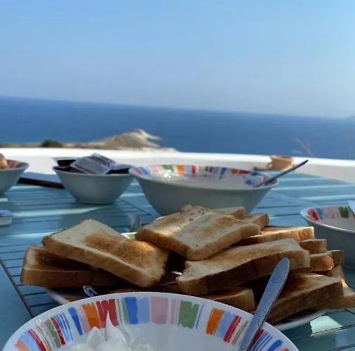 Majestic Blue - House With Garden! * Mandrakia