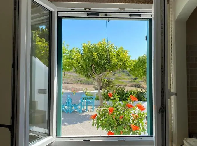 Majestic Blue - House With Garden! Feriehus Mandrakia